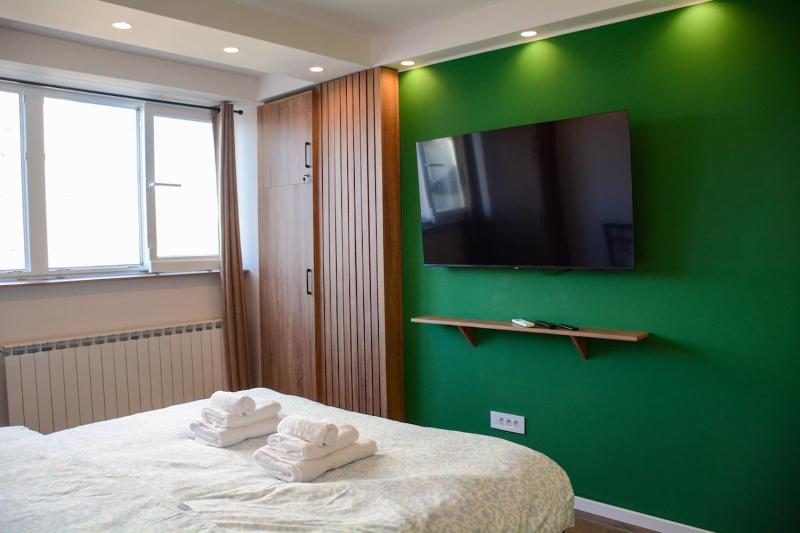 Apartment Vuk 15 min walk to Knez Mihajlova - image 7