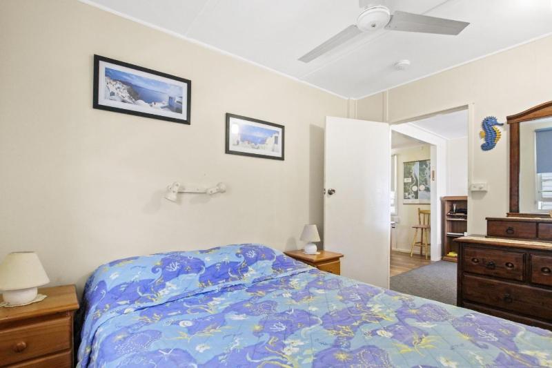 Wills Avenue No. 12. Golden Beach - image 13