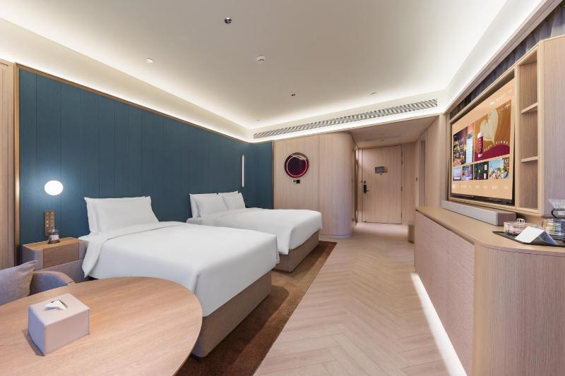Orange Crystal Qingdao Taitung Pedestrian Street Hotel - image 17