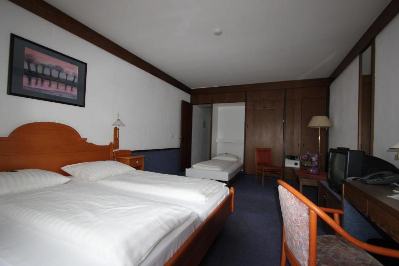 Hotel LEANO - image 6