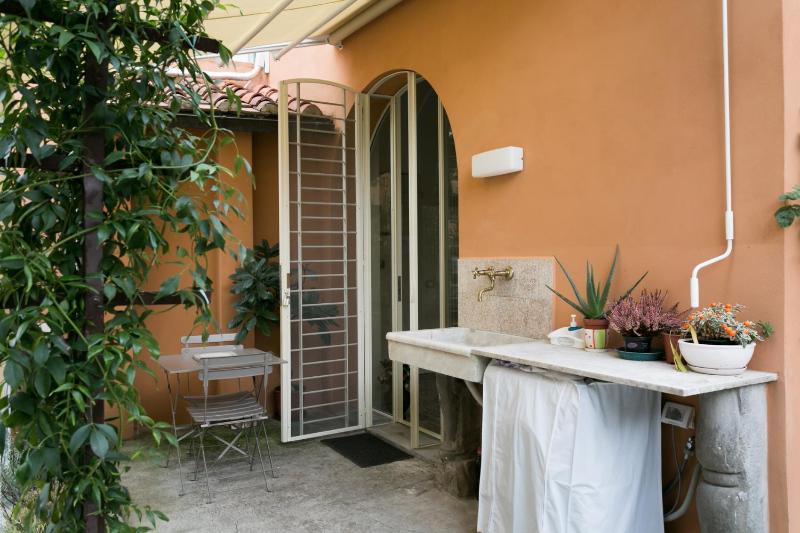 Studio with Garden View image 4
