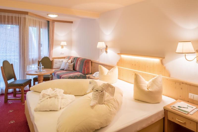 Standard Double Room image 1