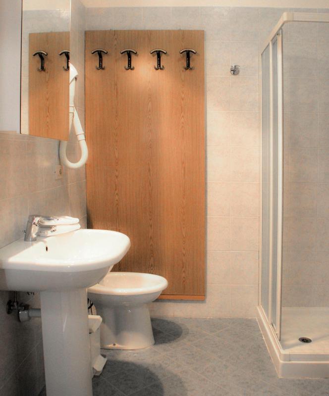 Comfort Double or Twin Room with Balcony image 3