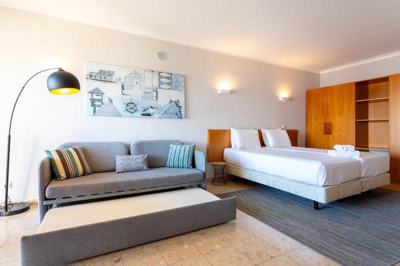 #198 Praia Mar Apartment Pool & Location - image 21