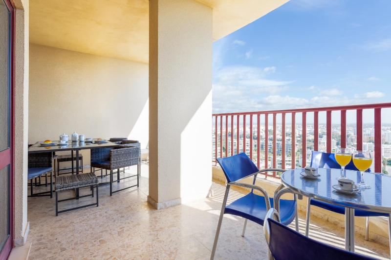 #198 Praia Mar Apartment Pool & Location - image 3