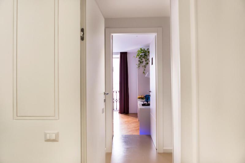 LaHouse Rome by Premium Suites Collection - image 16