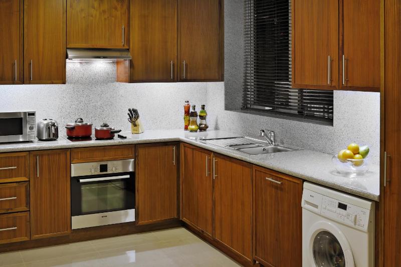 Premium King Studio, Burj Khalifa/Fountain View, Non-Smoking, Complimentary Transfer to Kite Beach, Dubai Mall and Metro Station image 4