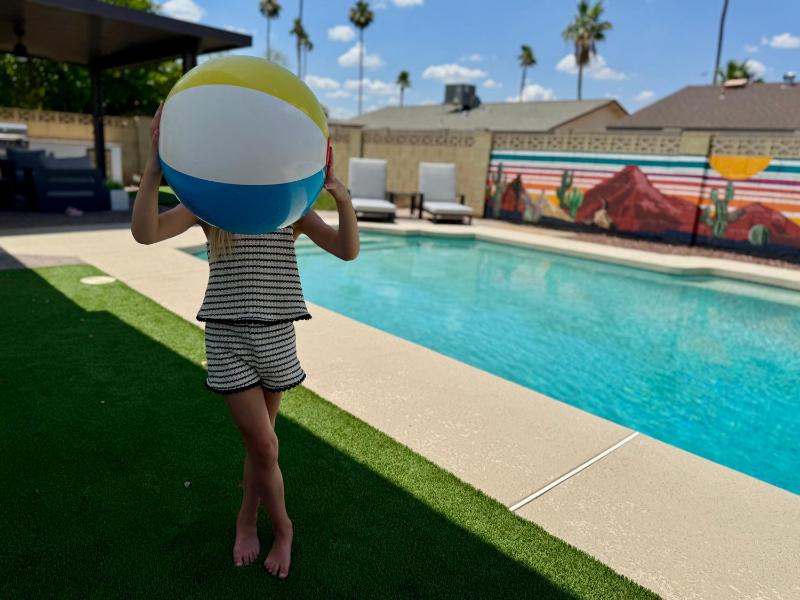Mulberry Residence Scottsdale Home with Heated Pool Sleeps 15 Pet Friendly - image 24