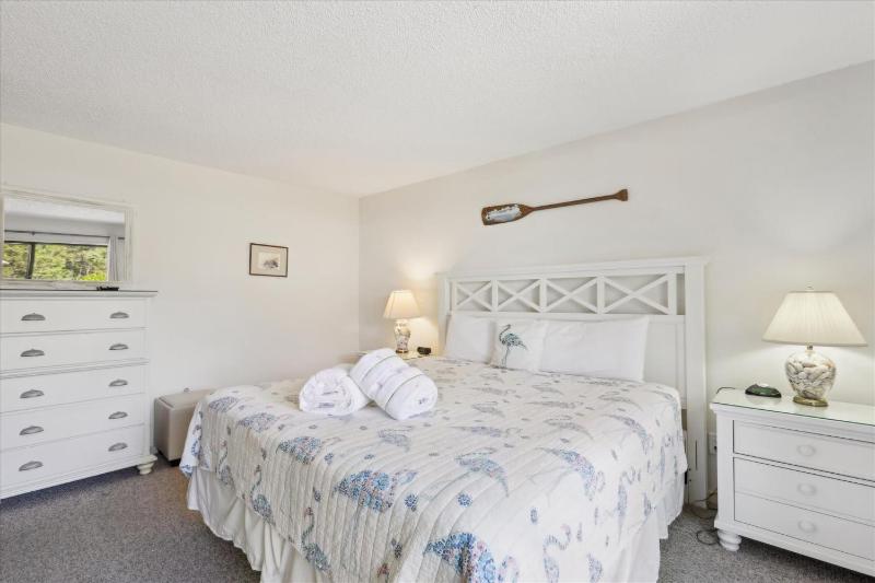 765 Queens Grant - image 10