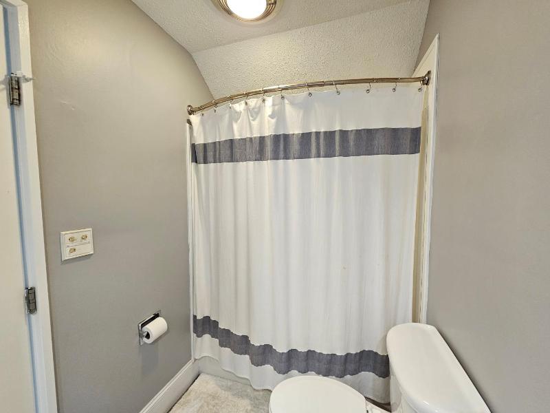 756 Queens Grant - image 10