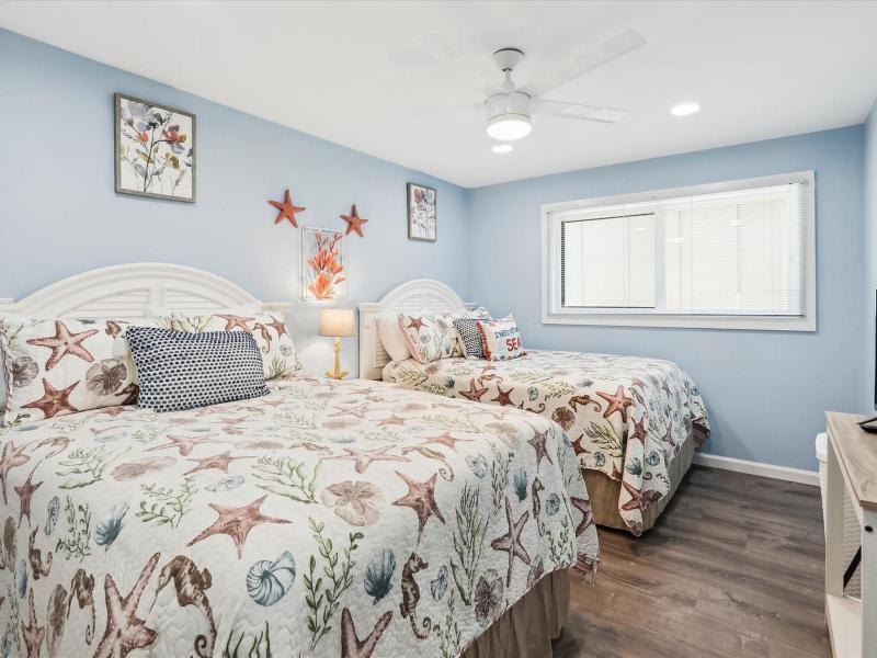 709 Queens Grant - image 2