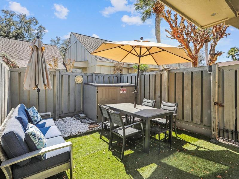709 Queens Grant - image 11