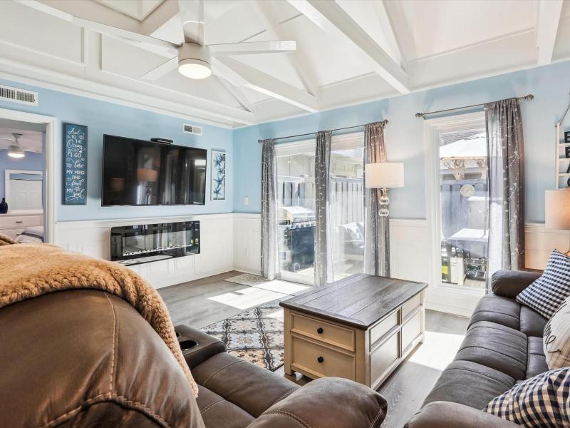 709 Queens Grant - image 1