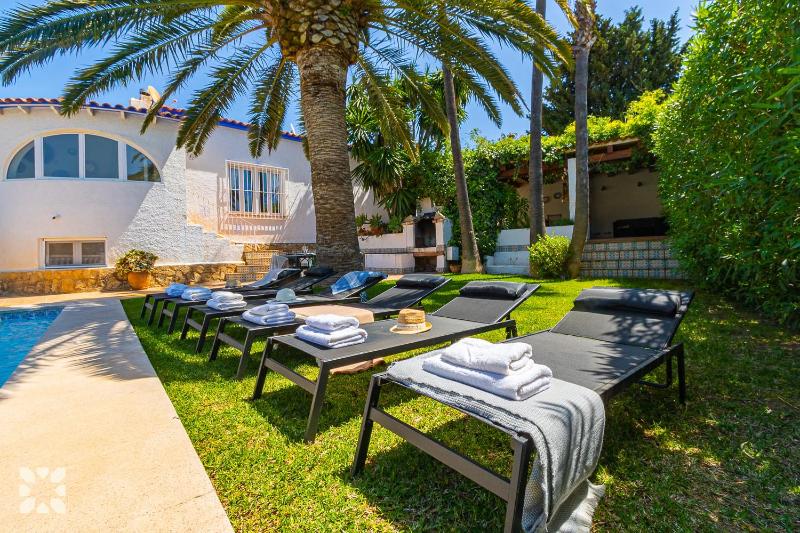 Villa Oasis by Abahana Villas - image 25
