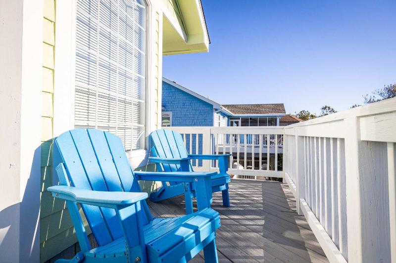 Corolla Getaway with Pool Bar Spa & Game Rm - image 16