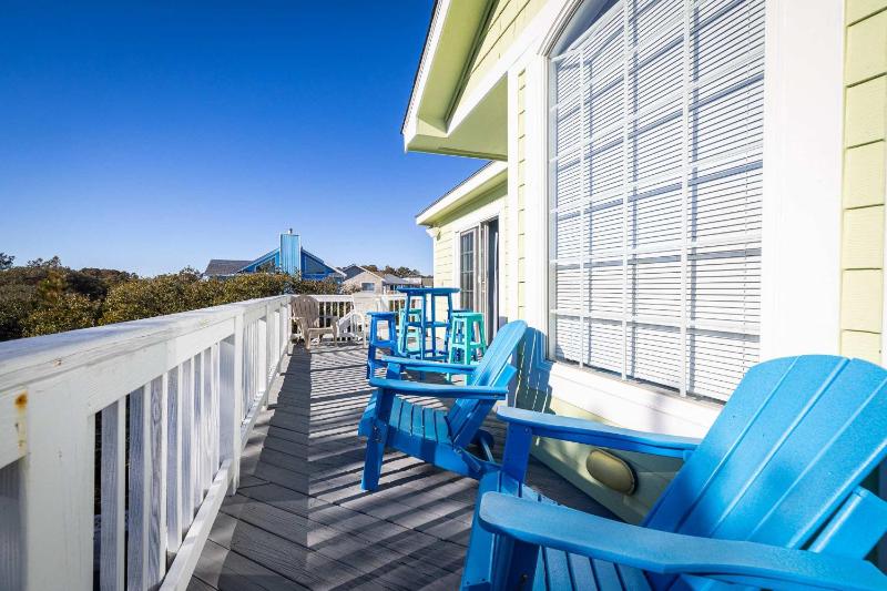Corolla Getaway with Pool Bar Spa & Game Rm - image 7
