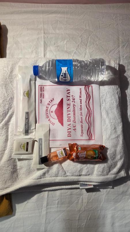 Diya Divine Stay Premium AC Dormitory - image 15
