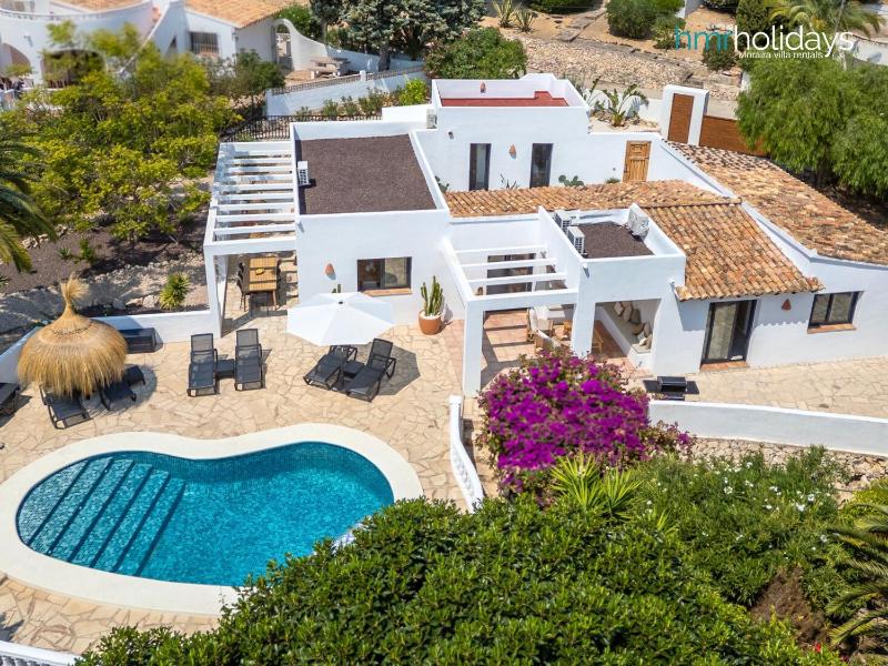 Villa Mesunari by Hmr Holidays - image 1