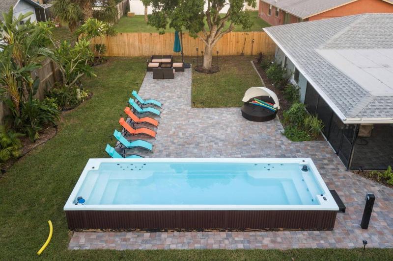 Fancy Retreat - Luxury-Pool-BBQ-Karaoke - image 12