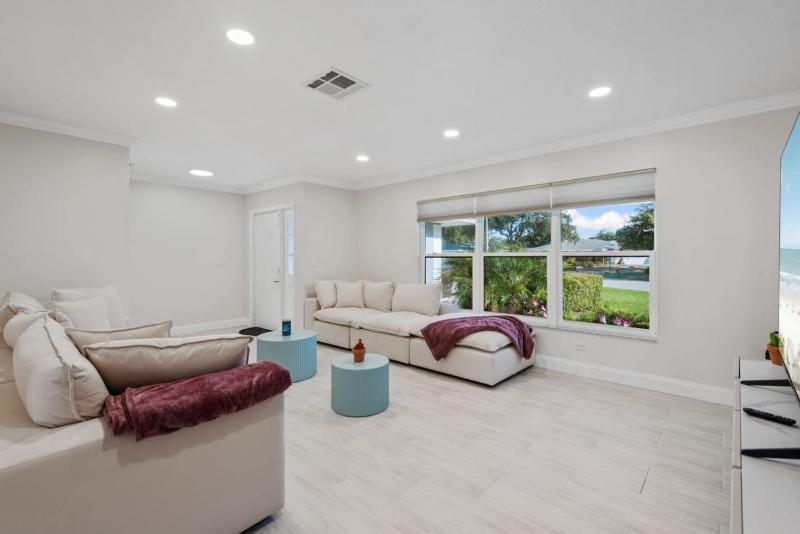 Fancy Retreat - Luxury-Pool-BBQ-Karaoke - image 18
