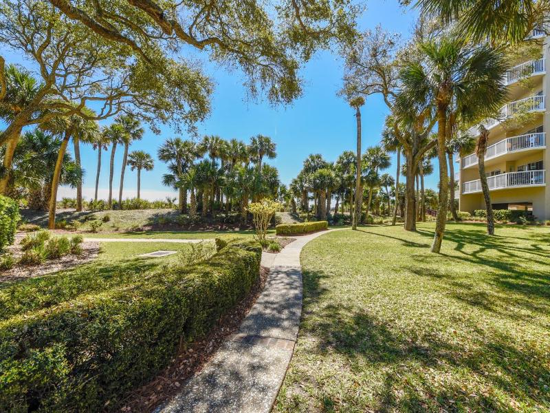 609 Barrington Park - image 12