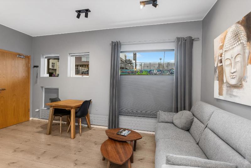 Skolo Rainbow Street Apartments - image 16