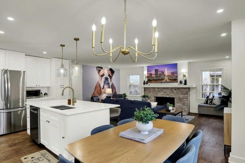 The Butler Bulldog Bungalow - Game Room - Luxe - Family Friendly - image 14