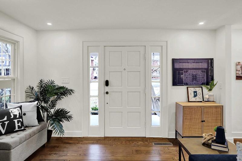 The Butler Bulldog Bungalow - Game Room - Luxe - Family Friendly - image 45