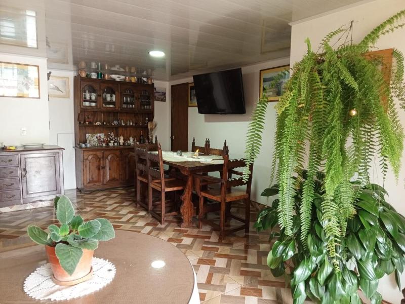 Habitación acogedora en Villa de Leyva cerca al parque principal y escenarios deportivos - image 3