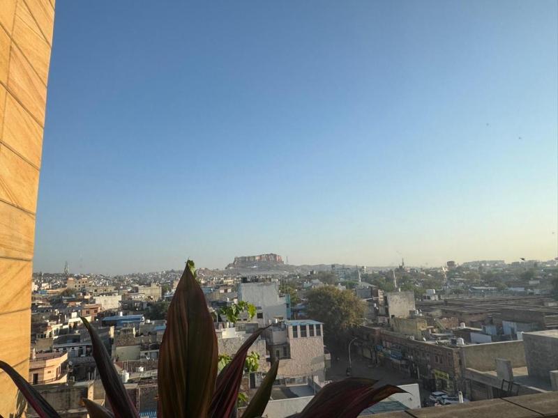 Panoramic Fortview Penthouse Near Station AC - image 9
