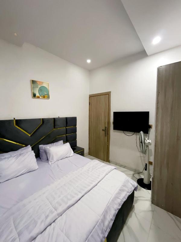 Connery Homes Apartment - image 7
