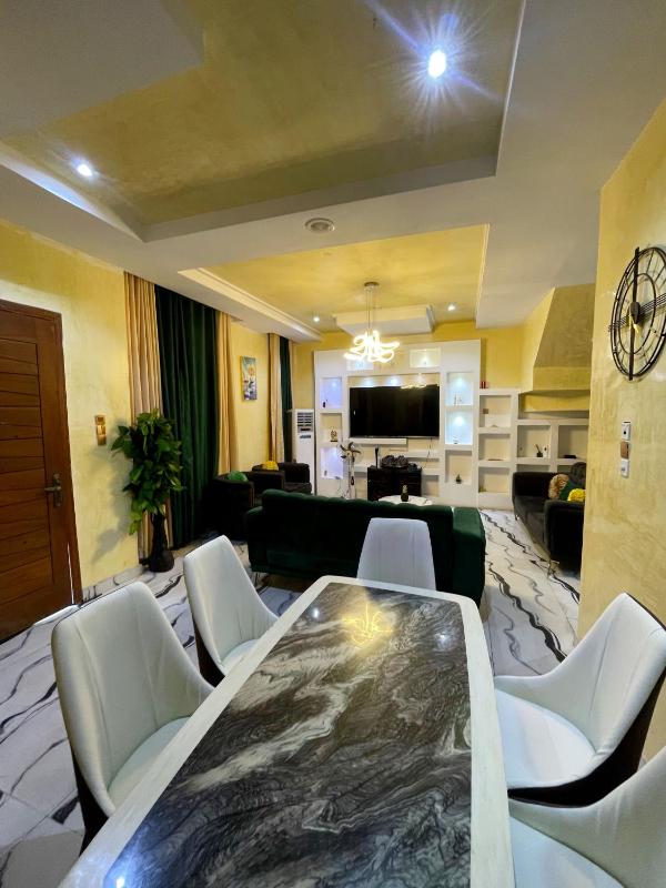 Connery Homes Apartment - image 13