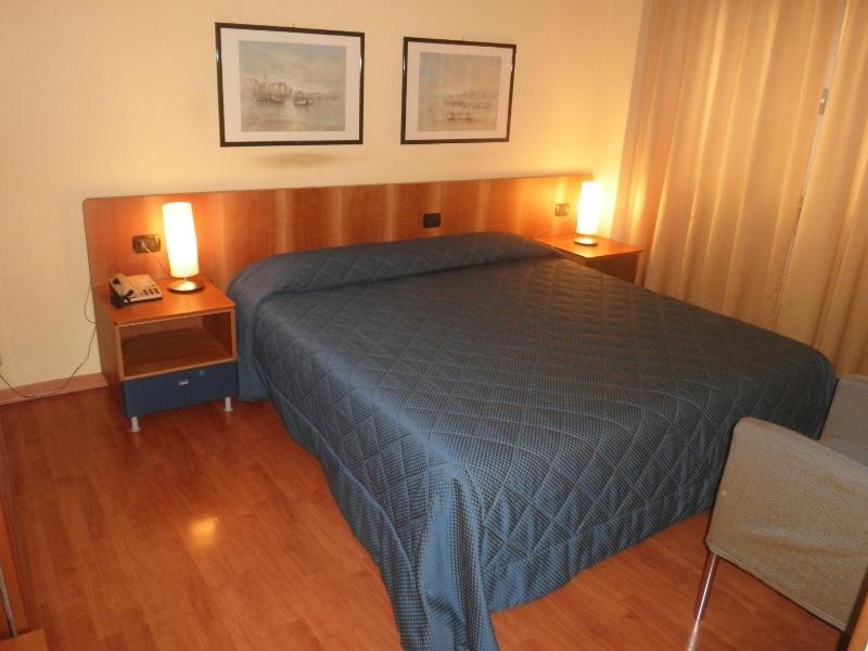Double or Twin Room image 1