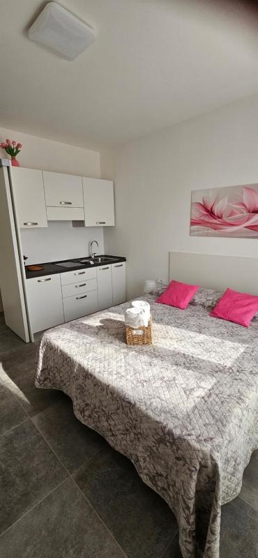Life Apartments - image 41