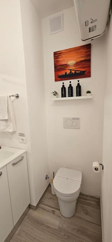 Life Apartments - image 32