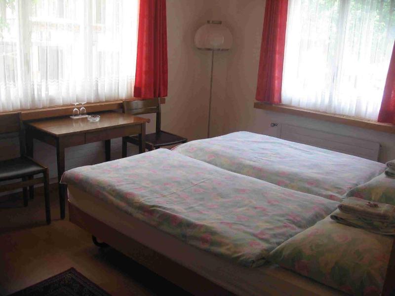 Double Room with Shared Bathroom image 2