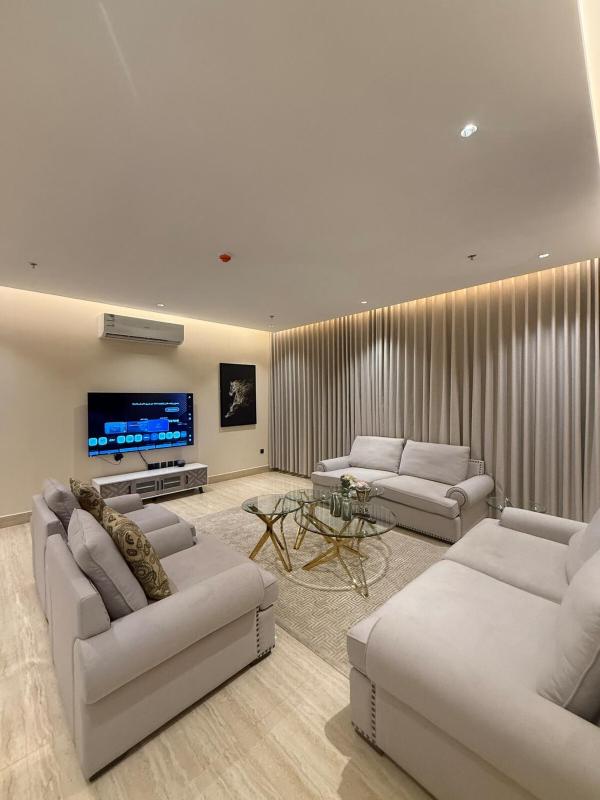 شقة واسعة 3 غرف نوم Spacious 3 Bedroom Apartment - image 2