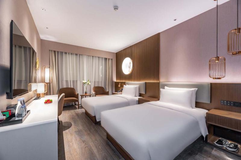 Crystal Hotel Chongqing jiefangbei Hongyadong - image 3