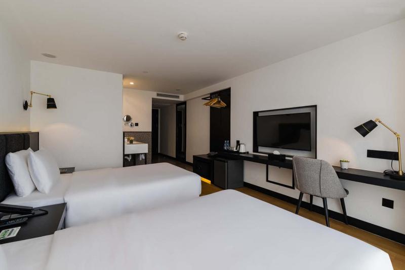 Crystal Hotel Chongqing jiefangbei Hongyadong - image 39