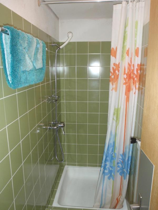 Double Room with Shared Bathroom image 1