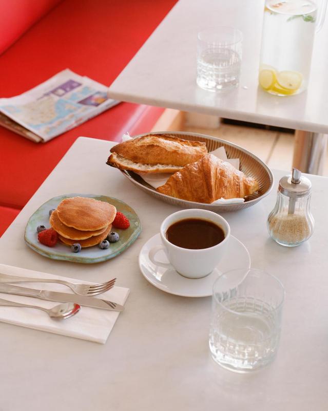 Hôtel California - image 21