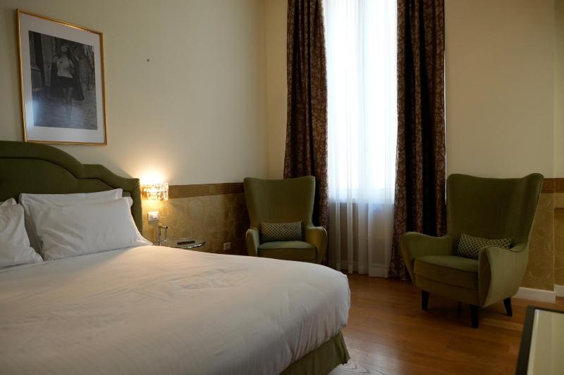 The Talent Hotel - image 16