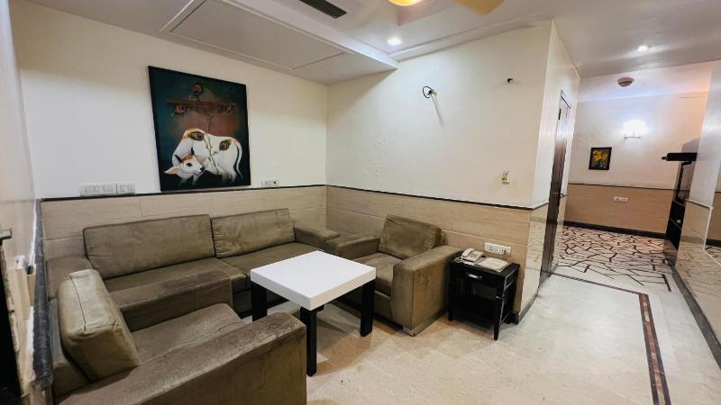 Aadhar Hotel - image 12