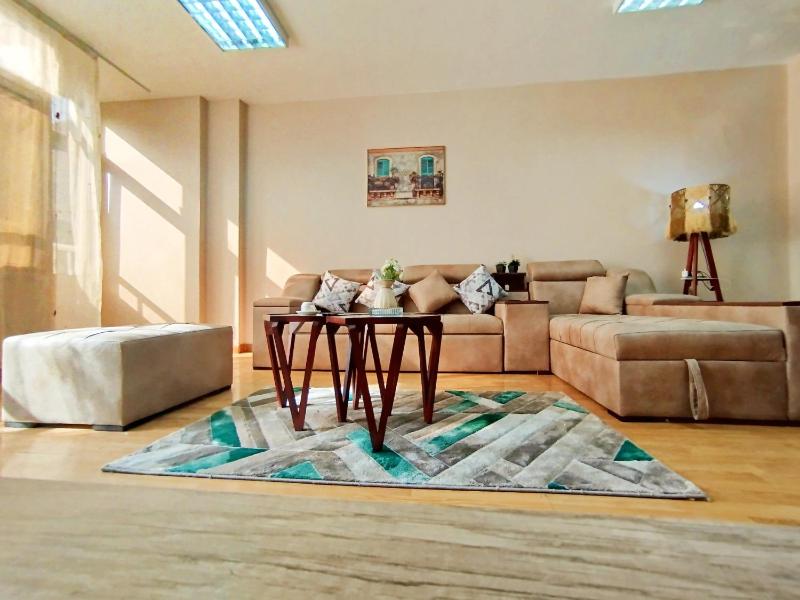 Garden city Spacious 4 Bedroom apartment - Downtown Cairo - image 13