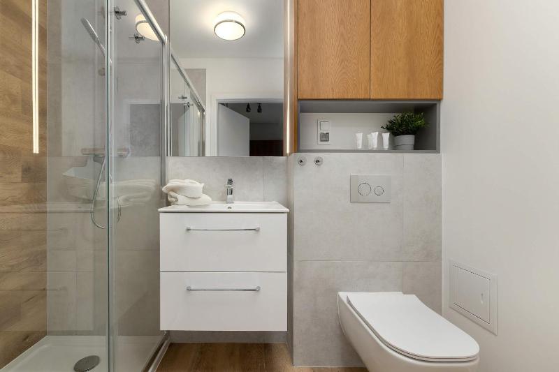 Klimatyzowane Apartamenty Art Lake w Mielnie z Parkingiem i Basenem by Noclegi Renters - image 16