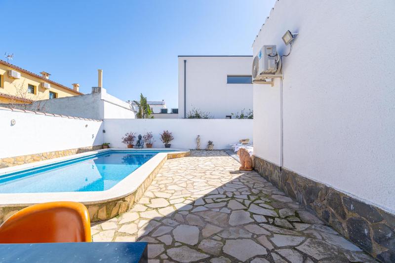 Apart-rent Casa Alberes 0009 con piscina privada y parking - image 38