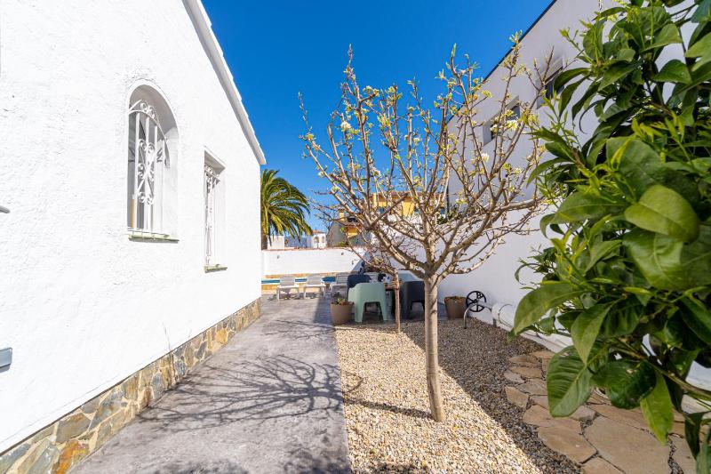 Apart-rent Casa Alberes 0009 con piscina privada y parking - image 40