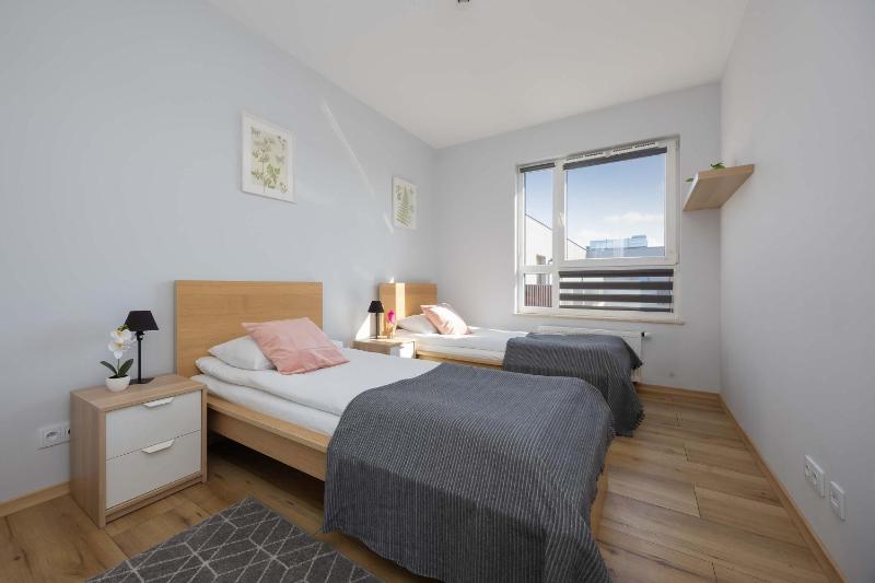 Bright & Functional Apartment with Parking and Balcony by Noclegi Renters - image 6