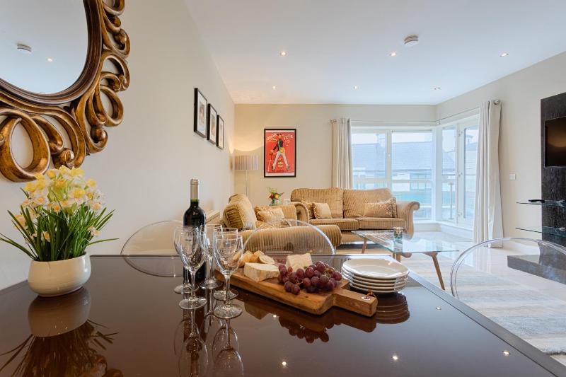Jameson Court Apartments - image 13