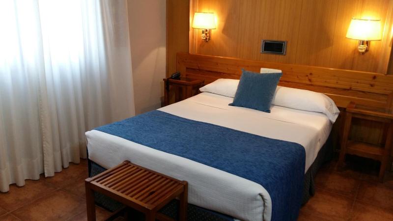 Double Room with View image 3